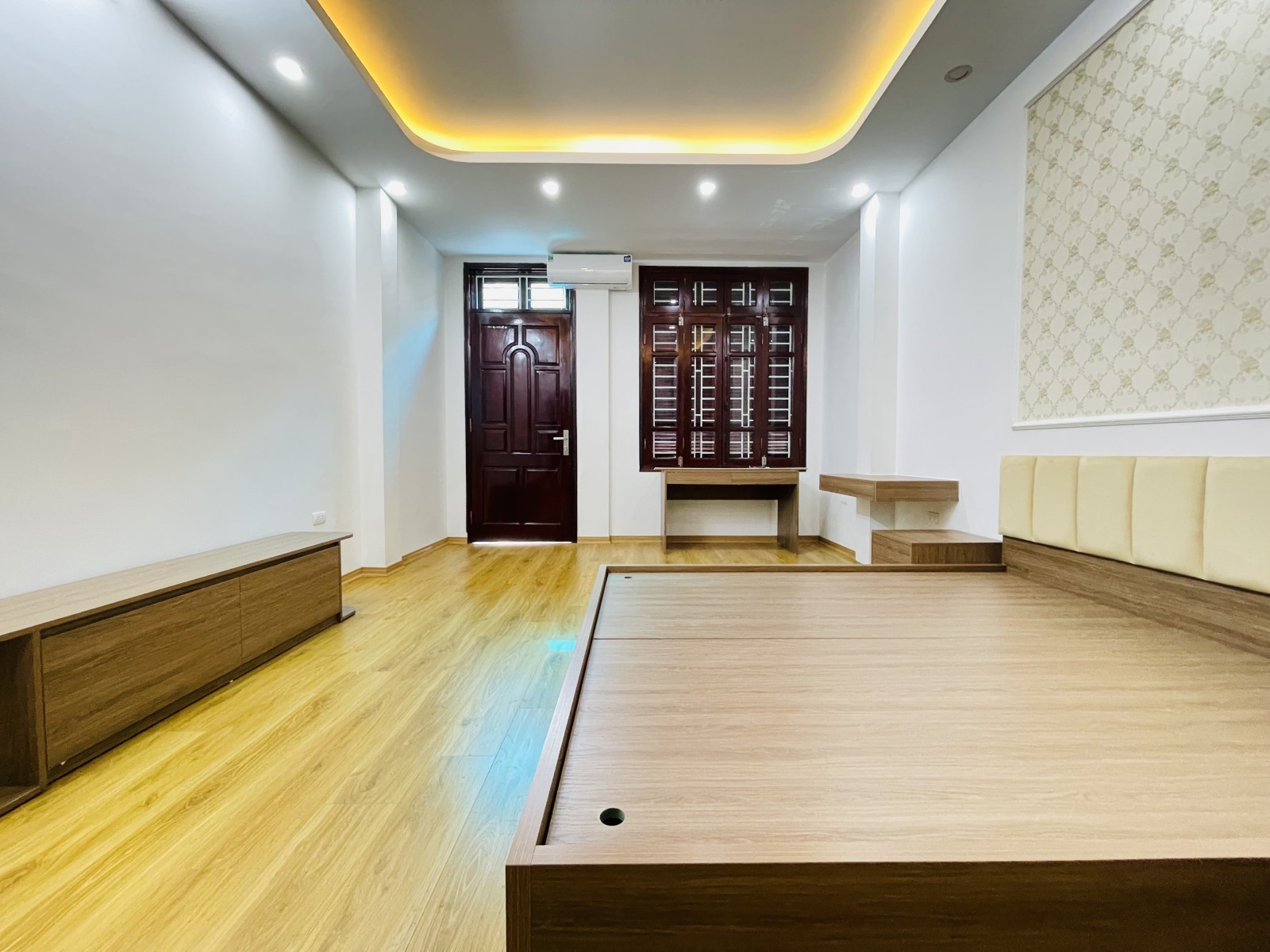 Bán nhà KĐT Geleximco ô tô tránh vỉa hè rộng vị trí đẹp dt 126m 5t mt 9m giá 22 tỷ - Ảnh chính